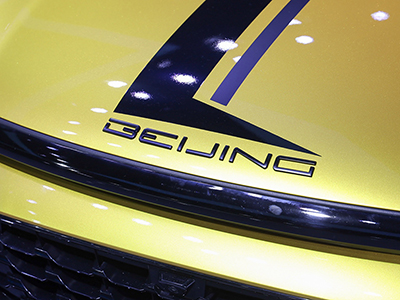 顶配仅为10万！时尚的外观+大尺寸双联屏幕 这车太懂年轻用户的需求了吧！