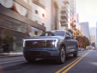 起售价约合25万元！三周订单破10万辆 福特F-150纯电版进入试生产阶段