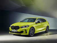 它和全新奥迪S3你选谁?2022宝马M135i xDrive公布官图