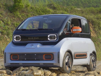 火烧冰镇/涉水撞击！这台顶配才7.88万的KiWi EV 可能是全国经历磨难最多的精致小车！