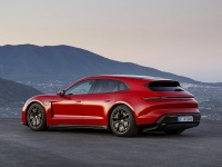 配4.0T V8发动机 百公里加速仅3.3秒 保时捷这波新车真炸！