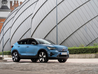 内饰是最大亮点 外媒试驾沃尔沃C40