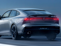 一年卖200多万辆？这个中国品牌太牛了 最近的新车帅得过分！