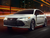 黑色套件加持 亚洲龙新增耀夜版！因国内迎中期改款无望引入