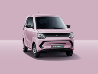 又一国民神车?东风微型电动车亮相 比宏光MINI EV更大、更强