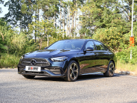 老婆买车只看BBA！预算30万该买奥迪A4L还是全新奔驰C？