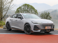 更具燃油经济性！长安UNI-V插混版将于8月量产 预计12万元起！