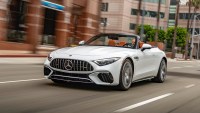 最美奔驰回归 挑战保时捷911!海外试驾AMG SL 55!