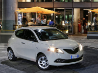 万万没想到！爱造跑车的意大利人 居然喜欢这玩意？