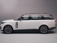 全新一代揽胜插混版海外开启预定 起售价约合人民币89.23万元