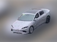 比亚迪全新轿车曝光！运动造型+大屏 对标Model 3！