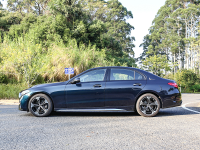 2022款国产奔驰C级改款上市！售价区间32.52-37.04万元