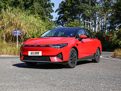 小鹏P5新增车型上市！续航里程下调 但价格却直降5000！