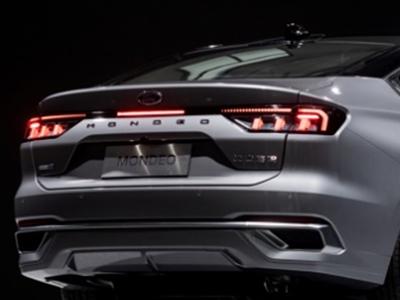 2.0T+8AT 1.1米超宽屏!运动家用两相宜的B级车 才19万起?