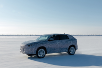 中国女足的冠军座驾！全新第三代荣威RX5谍照曝光