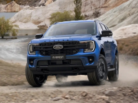 不买它的理由就是没钱！新一代福特撼路者亮相 ：七座+四驱+带大梁 