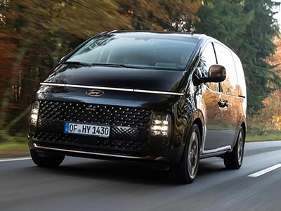 比赛那还大一圈！现代又一大块MPV国内曝光 最高可选11座！