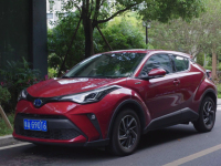 十几万“丰田双门车”!省油好开 谁还敢叫我网约车司机!?