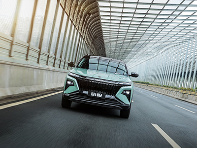 双擎正当时，东风风神皓极盲订首日订单即破万！