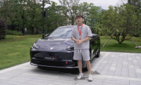 这可能是目前最智能的量产车!体验阿尔法S HI版