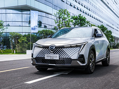 1000m记忆泊车，1711km极限续航，传祺影酷“王炸”