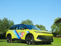 全方位圈粉年轻消费者 静态体验北汽魔方