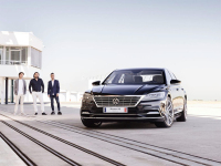 换代辉腾曝光，但不卖了！为啥说这车是大众粉的终极梦想