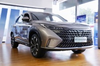 智能进化+配置动力全面升级！第三代荣威RX预售卖12.49万起可不贵