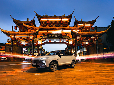 刚柔并济 攻守兼备 荣威鲸也是“攻守道”的高手