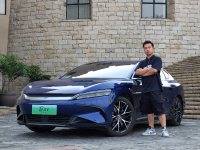 用两年还能升级 就像换了辆车?怪不得这比亚迪2年卖出25万辆!
