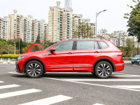 ​中型SUV标杆！2.0T+全时四驱 这德系SUV是20-30万最佳选择