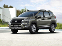 超高离地间隙外观胜似越野车 拥有适合家用的大空间 三菱这款MPV竟是爆款车型