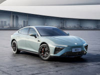 最低仅需19.98万元！ 哪吒S已正式上市 高颜值+高性能妥妥年轻人挚爱