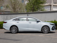 15万内最好的五款混合动力轿车！油耗低至1.58L/100km 家用首选