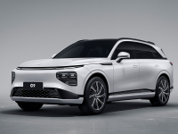 3秒级加速/大5座空间/买车还送“电影院”！小鹏旗舰SUV来了