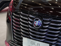 GL8Avenir，亮点在后排