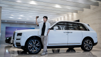 最贵的SUV叫“三厢SUV”，这辆劳斯光雨伞就2万！
