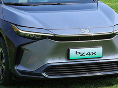 十年只衰退10%?这丰田全新SUV 汉兰达轴距/太阳能充电 只要19.98万起!