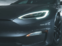 最强电动车国内现身！2.1秒破百+715km续航 一脚电门魂在后面跑