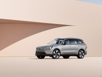 最安全的豪华纯电SUV!600公里+双电机,冲吗?