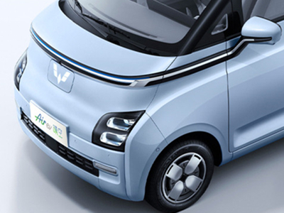 最强五菱MINIEV?双气囊/双联屏+快充/长轴距 只要6.78万起!