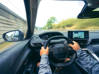 开多久算疲劳驾驶？怎样开车不会累？教授的经验都在这里了！