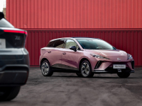 唯一中国品牌！  MG MULAN获“最佳年度电动车”、“最佳年度消费者选择奖”两项荣誉