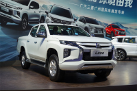 纯进口引进 2.2T+6AT 三菱AXCR“冠军皮卡”亮相!