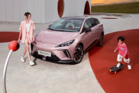 海外卖爆，国内不涨价！MG MULAN感恩回馈国内消费者