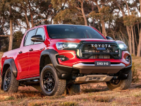 2023款丰田海拉克斯GR Sport发布,搭2.8T柴油动力