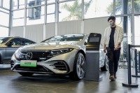 黑科技加持，奔驰EQS电动天花板！