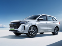 馋比亚迪混动又要华为车机？买它就够了！