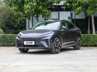 部分标配改选配 售价27.99万元起 2023款飞凡R7上市