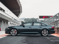 降价8.8万！2.9T+8AT+全时四驱 真正的性能车！网友：我选电动车